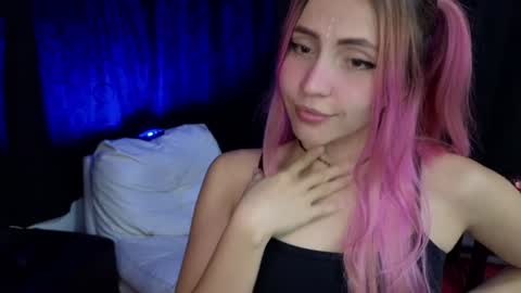 Snapshot of _sofiapink chatting on 01/13/25, 02:39 Sofia online show from 01/13/25, 02:39