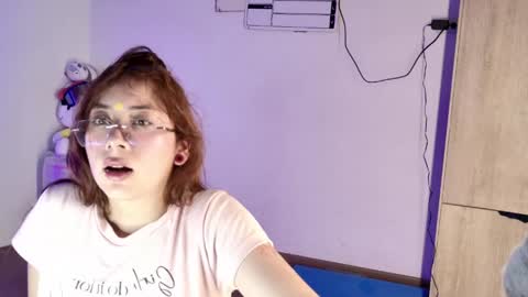 Snapshot of _sofivalentinaa chatting on 04/25/26, 04:59 sofiiivalentinaA online show from 04/25/26, 04:59