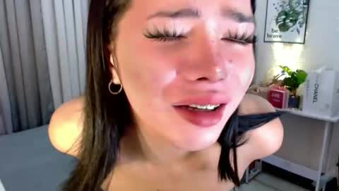 Snapshot of _sophie_69 chatting on 10/29/25, 08:38 _sophie_69 online show from 10/29/25, 08:38