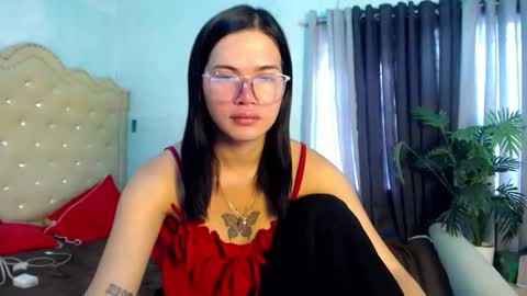 _sophie_69 online show from 02/25/26, 05:17