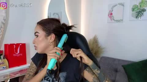 Snapshot of _sophiebrown__ chatting on 01/13/25, 01:02 Andrea  The Next Stream  Wednesday online show from 01/13/25, 01:02