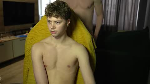 OLIVERpvt is open online show from 03/12/26, 12:22