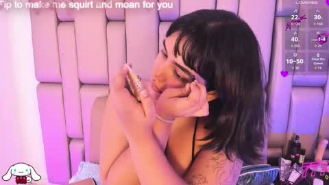 Snapshot of _sowy_venus_ chatting on 03/18/26, 11:13 V E N U S online show from 03/18/26, 11:13