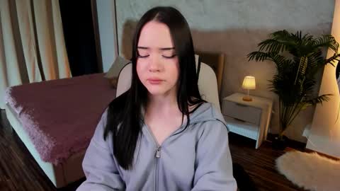 Snapshot of _spicygirl chatting on 09/12/25, 01:44 Brittany online show from 09/12/25, 01:44