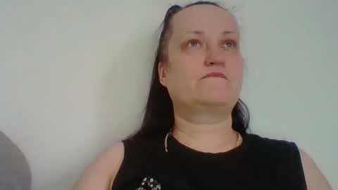 Melisa online show from 02/01/25, 08:08