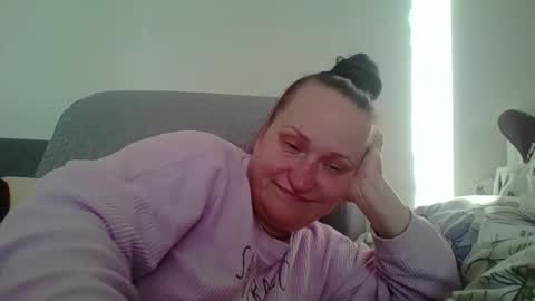 Melisa online show from 10/08/25, 01:53