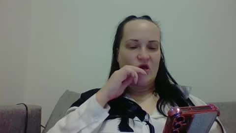 Melisa online show from 10/29/25, 06:04