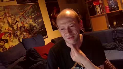 Snapshot of _svenerd87___ chatting on 09/14/25, 07:35 Sven online show from 09/14/25, 07:35