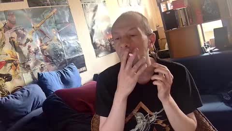 Snapshot of _svenerd87___ chatting on 09/17/25, 11:45 Sven online show from 09/17/25, 11:45