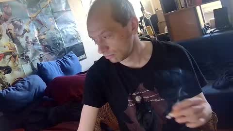 Snapshot of _svenerd87___ chatting on 09/23/25, 11:02 Sven online show from 09/23/25, 11:02