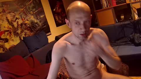 Snapshot of _svenerd87___ chatting on 10/12/25, 08:52 Sven online show from 10/12/25, 08:52