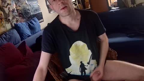 Snapshot of _svenerd87___ chatting on 10/14/25, 11:11 Sven online show from 10/14/25, 11:11