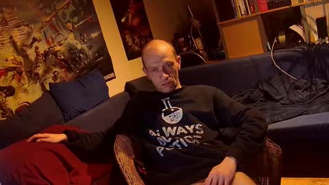 Snapshot of _svenerd87___ chatting on 10/27/25, 08:46 Sven online show from 10/27/25, 08:46