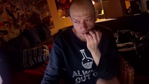 Snapshot of _svenerd87___ chatting on 11/10/25, 04:22 Sven online show from 11/10/25, 04:22