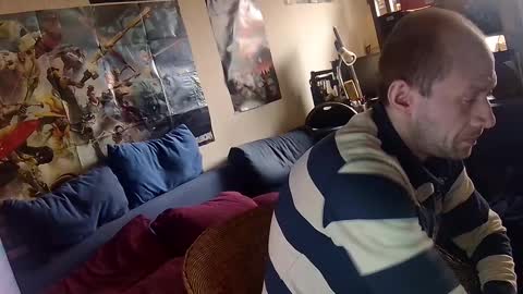 Snapshot of _svenerd87___ chatting on 11/19/25, 09:31 Sven online show from 11/19/25, 09:31