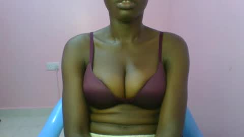 Snapshot of _sweet_gabriella chatting on 02/21/25, 07:45 Gabriella online show from 02/21/25, 07:45