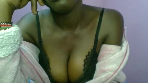 Snapshot of _sweet_gabriella chatting on 10/13/25, 08:25 Gabriella online show from 10/13/25, 08:25