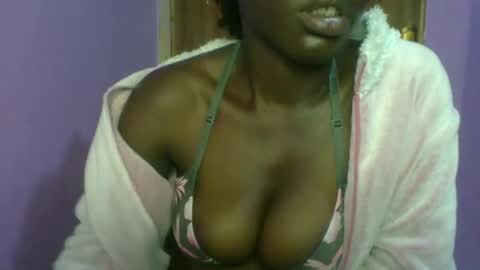 Snapshot of _sweet_gabriella chatting on 05/22/26, 02:40 Gabriella online show from 05/22/26, 02:40