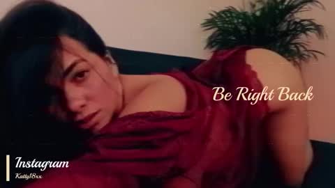 Snapshot of _sweet_kitty1 chatting on 10/24/25, 01:18 online show from 10/24/25, 01:18