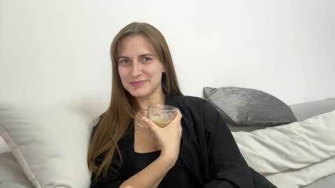 Snapshot of _sweet_lora chatting on 10/03/25, 07:44 You can call me Lora online show from 10/03/25, 07:44