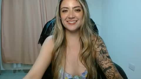 Snapshot of _sweet_rachel chatting on 04/11/26, 02:16 Rachel online show from 04/11/26, 02:16
