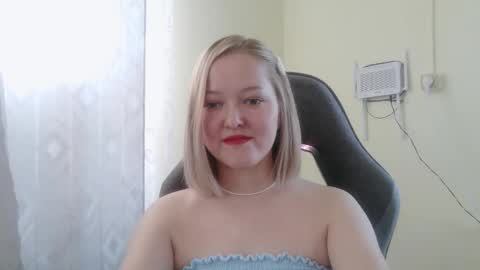 Snapshot of _sweet_smile_ chatting on 09/16/25, 10:27 _sweet_smile_ online show from 09/16/25, 10:27