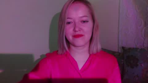 Snapshot of _sweet_smile_ chatting on 09/20/25, 10:11 _sweet_smile_ online show from 09/20/25, 10:11