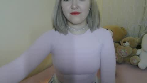 Snapshot of _sweet_smile_ chatting on 10/24/25, 09:00 _sweet_smile_ online show from 10/24/25, 09:00