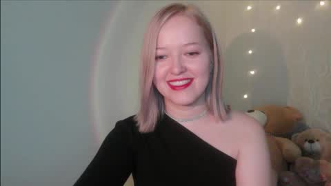 Snapshot of _sweet_smile_ chatting on 10/31/25, 11:06 _sweet_smile_ online show from 10/31/25, 11:06