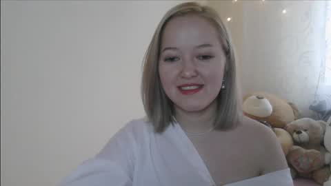 _sweet_smile_ online show from 11/06/25, 08:15