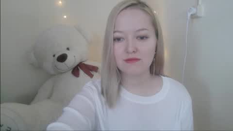 _sweet_smile_ online show from 02/16/26, 08:43