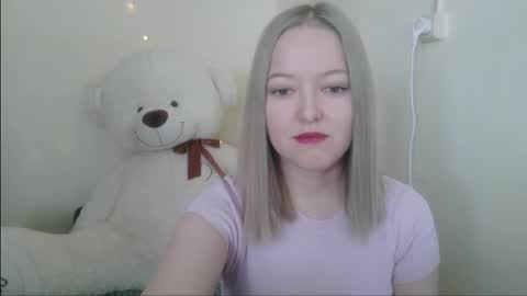 _sweet_smile_ online show from 02/18/26, 08:43