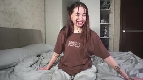 Snapshot of _sweet_temptations_ chatting on 02/13/25, 08:48 Sofia online show from 02/13/25, 08:48