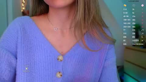 Snapshot of _sweetcams_ chatting on 04/23/26, 02:52 Dasha online show from 04/23/26, 02:52