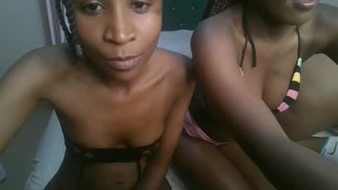 _sweetebony_r online show from 02/04/26, 04:46