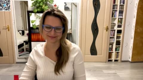 Daria online show from 10/27/25, 10:03