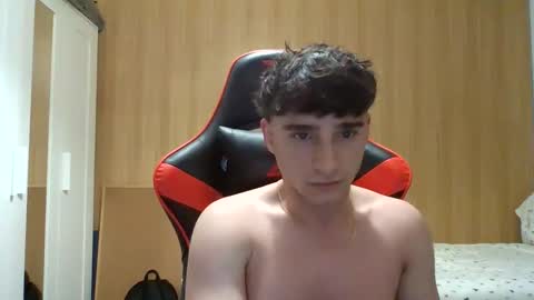 Snapshot of _sweetmoses_ chatting on 04/10/26, 01:16 SweetMoses online show from 04/10/26, 01:16