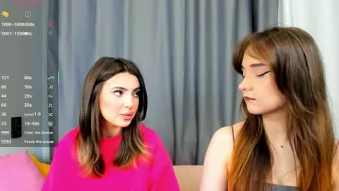 Snapshot of _teona_ann_for_you_ chatting on 02/19/25, 06:22 Teona and Annred hair online show from 02/19/25, 06:22