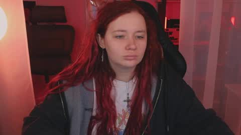 Snapshot of _that_witch_ chatting on 04/26/26, 05:27 MIRA online show from 04/26/26, 05:27