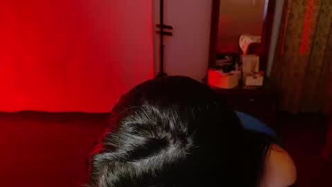 Snapshot of _the_dark_side_of_the_moon_ chatting on 11/14/25, 02:32 _the_dark_side_of_the_moon_ online show from 11/14/25, 02:32