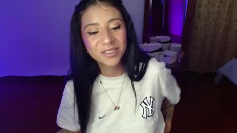 Snapshot of _the_dark_side_of_the_moon_ chatting on 11/23/25, 02:44 _the_dark_side_of_the_moon_ online show from 11/23/25, 02:44