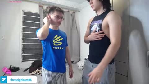 Snapshot of _the_neighbors chatting on 02/03/25, 01:41 Scot y Patrick online show from 02/03/25, 01:41