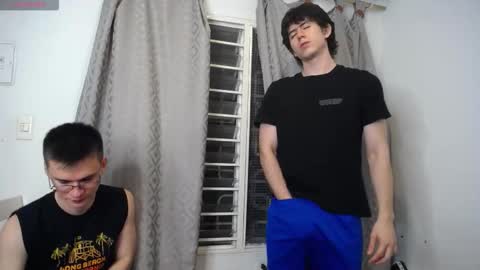 Snapshot of _the_neighbors chatting on 09/27/25, 12:48 Scot y Patrick online show from 09/27/25, 12:48