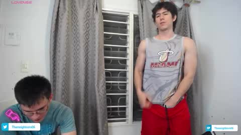 Snapshot of _the_neighbors chatting on 10/19/25, 01:06 Scot y Patrick online show from 10/19/25, 01:06