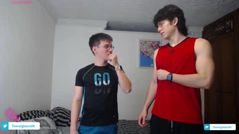 Snapshot of _the_neighbors chatting on 12/01/25, 01:32 Scot y Patrick online show from 12/01/25, 01:32