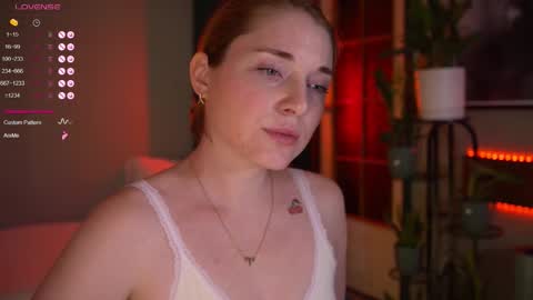 Snapshot of _the_sun_ chatting on 11/16/25, 12:05 Evi online show from 11/16/25, 12:05