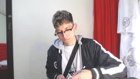 Thomas online show from 01/08/25, 10:06