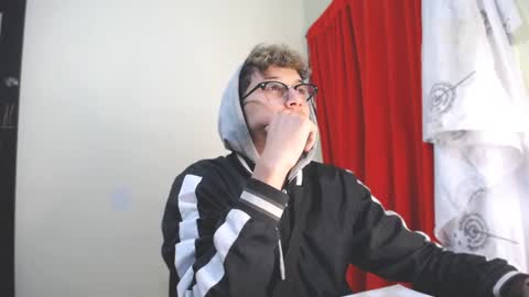 Snapshot of _thomas_hot_ chatting on 01/19/25, 08:51 Thomas online show from 01/19/25, 08:51