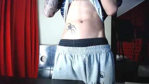 Snapshot of _thomas_hot_ chatting on 01/30/25, 10:08 Thomas online show from 01/30/25, 10:08