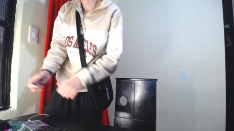 Snapshot of _thomas_hot_ chatting on 02/05/25, 07:53 Thomas online show from 02/05/25, 07:53